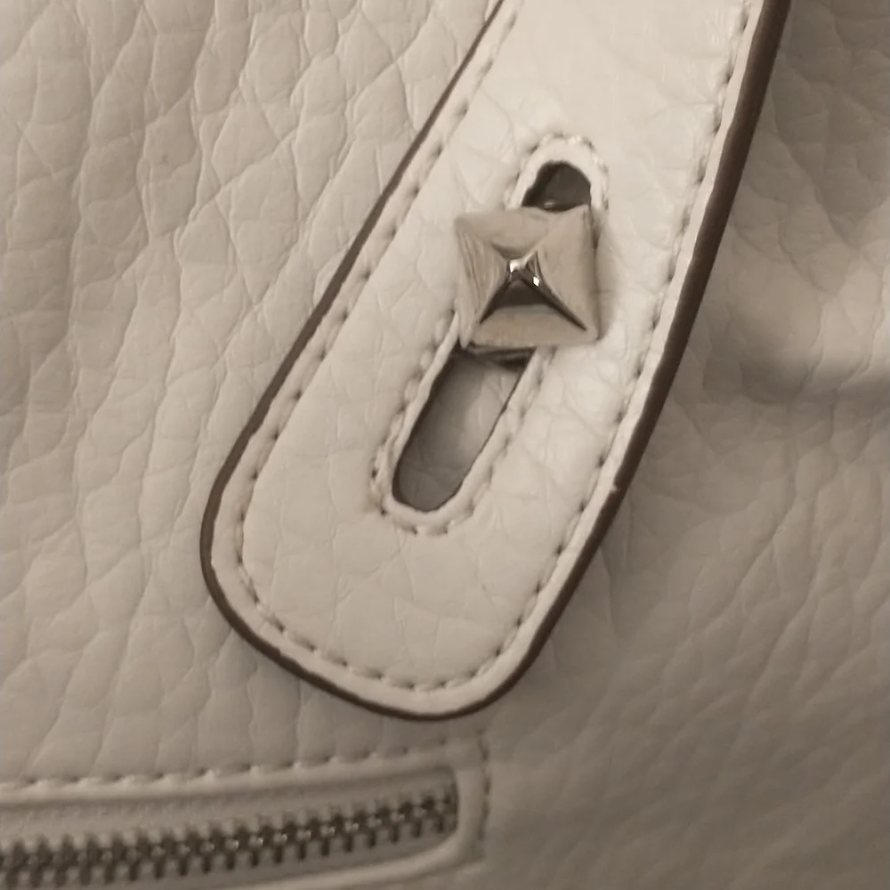 Nicole Miller bag - Picture 7 of 8